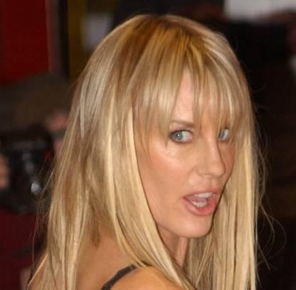 daryl hannah lesbian Sexy milfs pictures